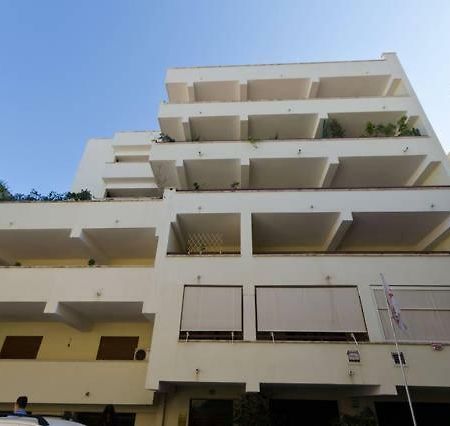 Reggio Central House Low Cost Per 4 Reggio Calabria Exterior photo